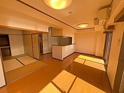 ローズガーデン前橋 5階3LDKのリビング/ダイニング