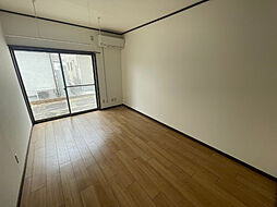 パーソンズ 1階ワンルームのリビング/ダイニング