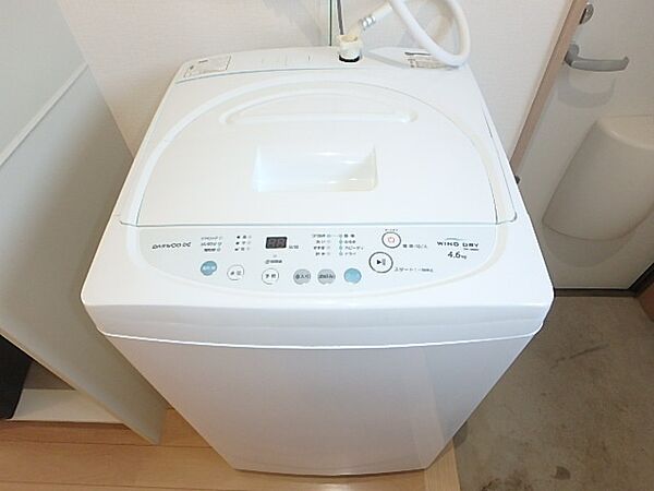 画像9:洗濯機が付いています。