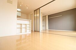 フリージアM 2階2LDKのリビング/ダイニング