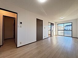 エディフィス岡本 1階1LDKのリビング/ダイニング