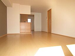 雅 1階1LDKのリビング/ダイニング