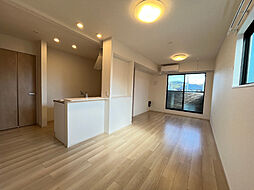 Ｃａｌｍ　Ｃｏｕｒｔ 2階2LDKのリビング/ダイニング