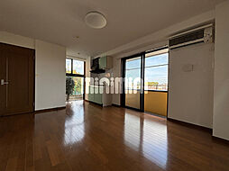 クレール・ボア 1階ワンルームのリビング/ダイニング