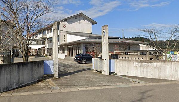 detached 福島県須賀川市向陽町
地図を見る