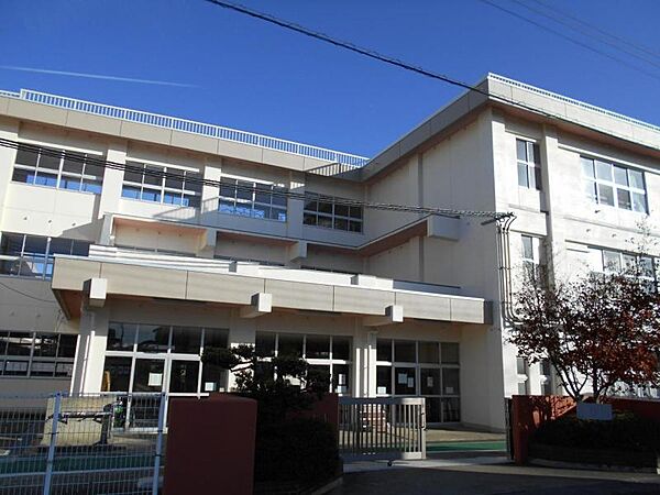 apartment 福島県郡山市桃見台
地図を見る