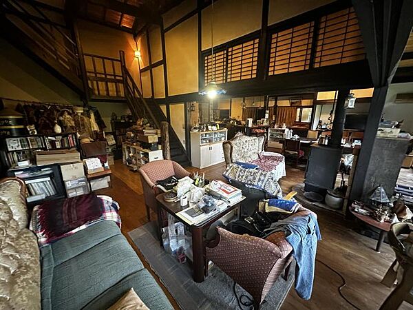 detached 福島県郡山市西田町土棚字内出
地図を見る