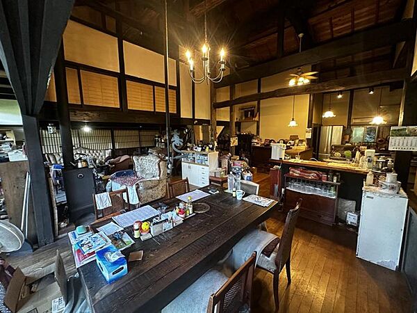 detached 福島県郡山市西田町土棚字内出
地図を見る