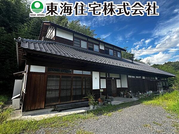 detached 福島県郡山市西田町土棚字内出
地図を見る