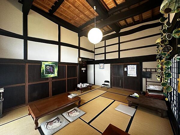 detached 福島県郡山市西田町土棚字内出
地図を見る