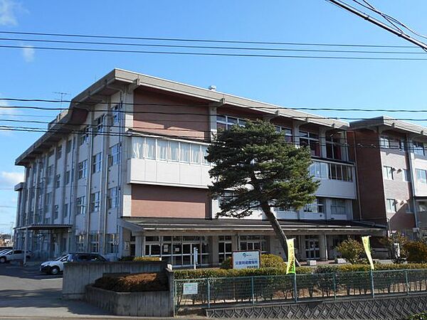 郡山市立富田中学校 徒歩25分。 1930m