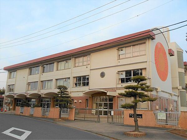 郡山市立富田東小学校 徒歩16分。 1280m