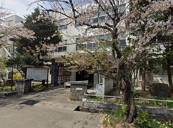 会津若松市立城西小学校 徒歩17分。 1320m