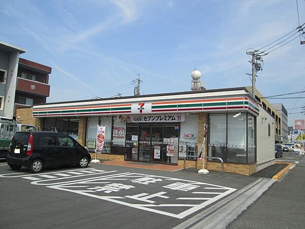 画像23:【コンビニエンスストア】セブンイレブン四日市久保田2丁目店まで771ｍ