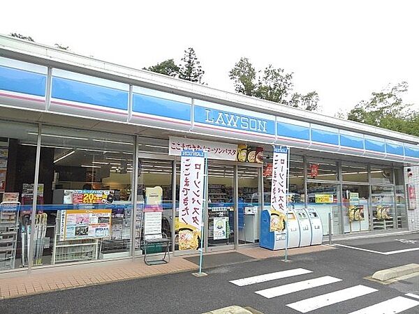 画像19:ローソン四日市山城店まで450m