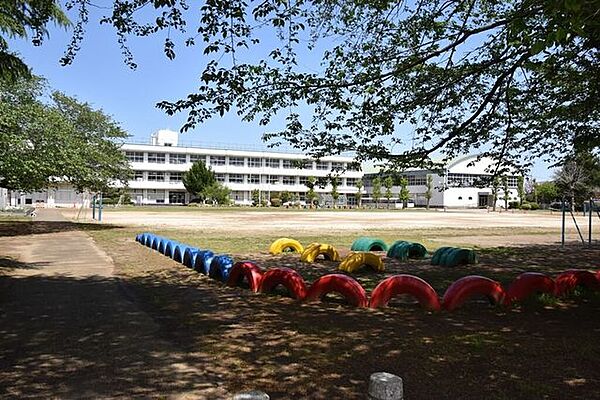 茎崎第二小学校 2300m