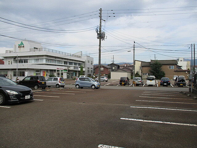 13 / 17