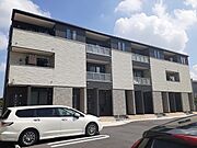 栗東駅より徒歩11分 3階 築2年10ヶ月の賃貸物件