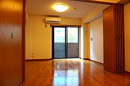 JR山手線 渋谷駅 徒歩10分の賃貸マンション 3階1LDKのリビング/ダイニング