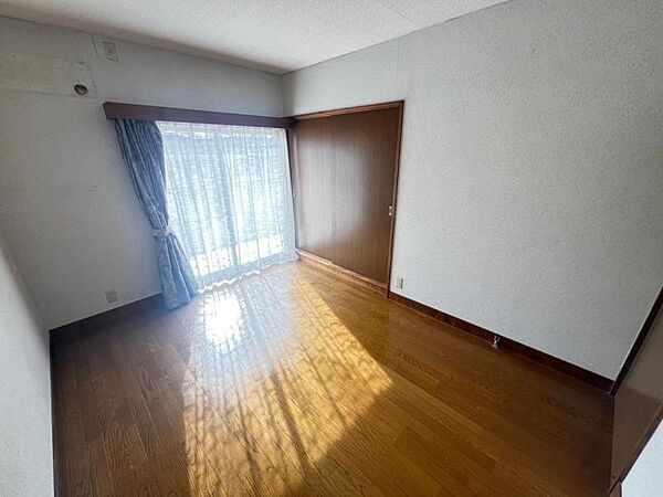 detached 福島県二本松市南トロミ
地図を見る