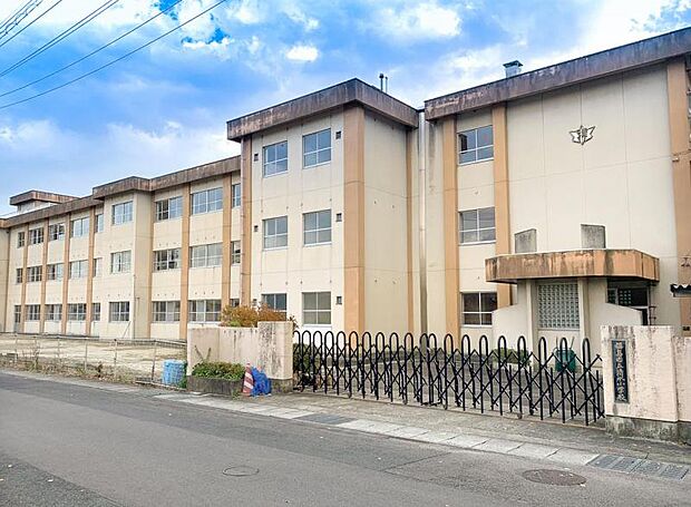 清水小学校 865m/徒歩11分