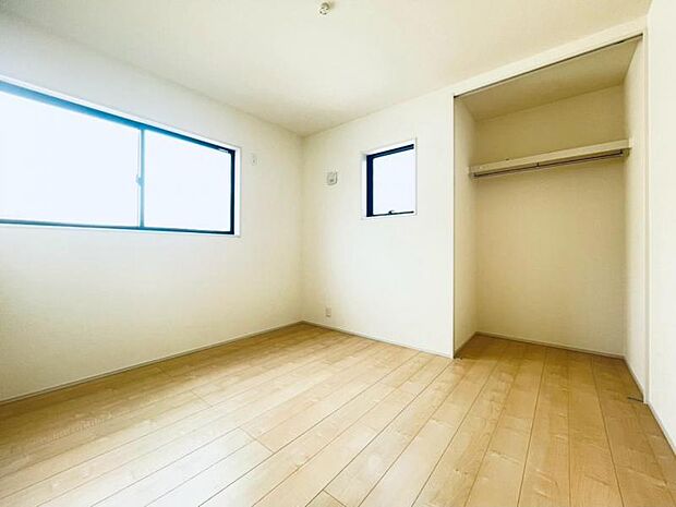 各洋室快適さとプライベートを配慮した設計になっています。