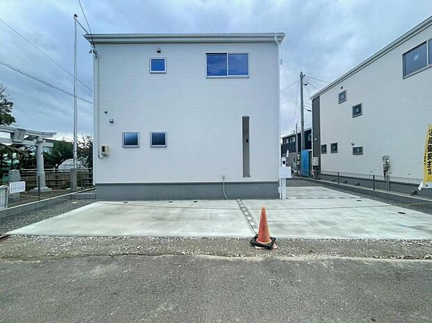 【駐車場】2台駐車可