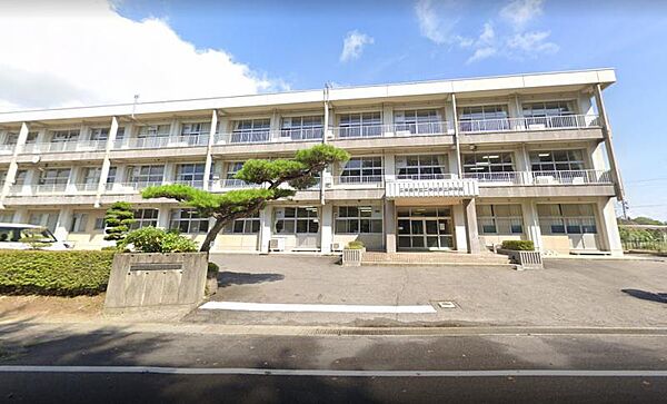 第三中学校　2297ｍ/徒歩29分