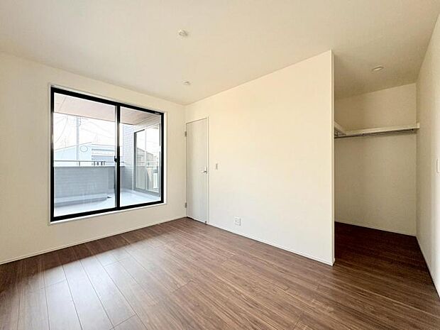 各洋室快適さとプライベートを配慮した設計になっています。