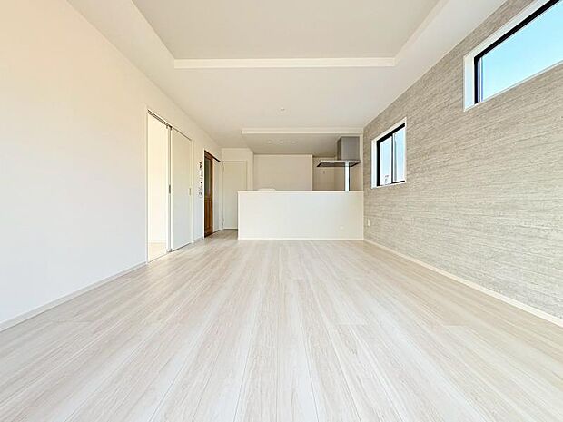 生活動線を考えて作られたリビングは家族の会話が弾む設計です。