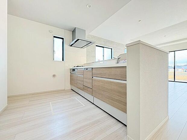 調理動線を考慮したシステムキッチンは快適にお料理ができます。