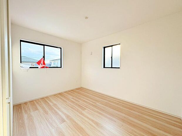 各洋室快適さとプライベートを配慮した設計になっています。