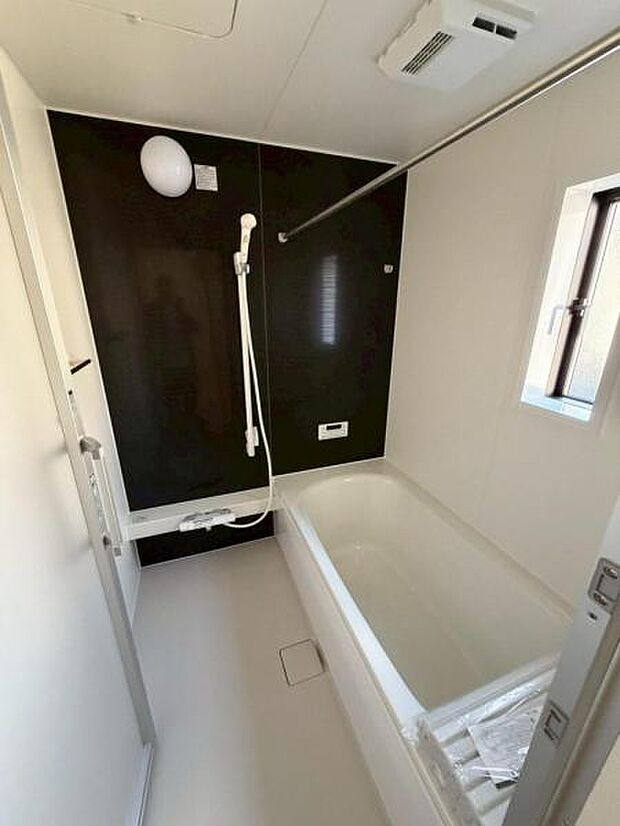 1日の疲れをしっかりと癒すゆっくりとくつろげるユニットバス。