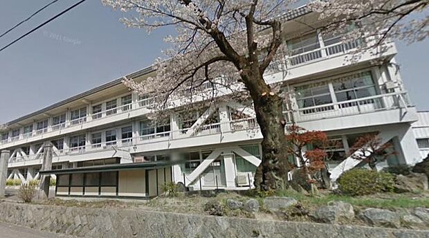 二本松北小学校 635m/徒歩8分