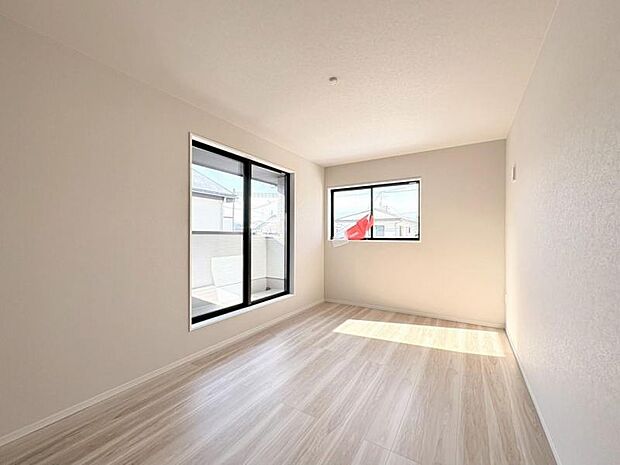 (同仕様)各洋室快適さとプライベートを配慮した設計になっています。