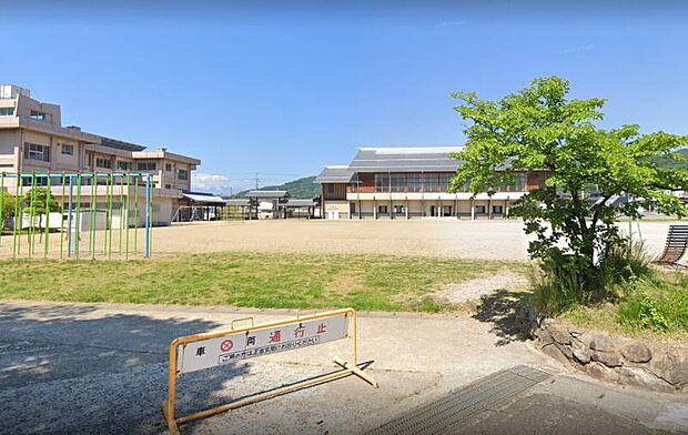 釀芳小学校 724m/徒歩10分