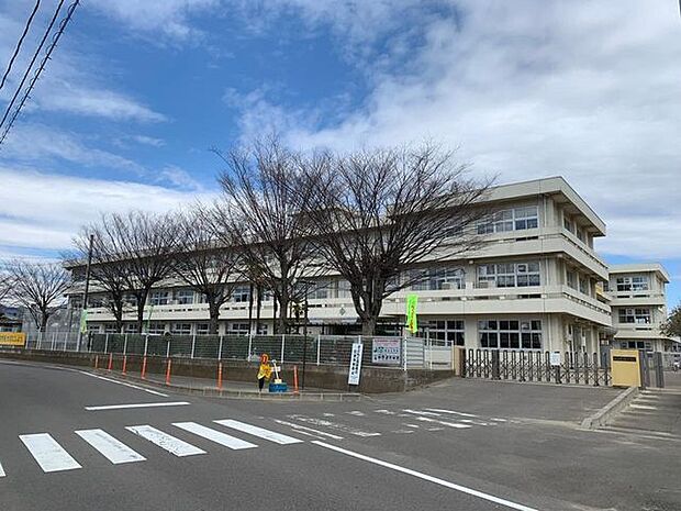 森合小学校　693ｍ/徒歩9分 1590m
