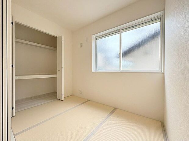 和室はお子様の遊び場やパパの休日のお昼寝スペースなど、いろいろな用途にお使いいただけます。
