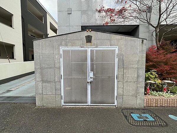 【ゴミ捨て場】
