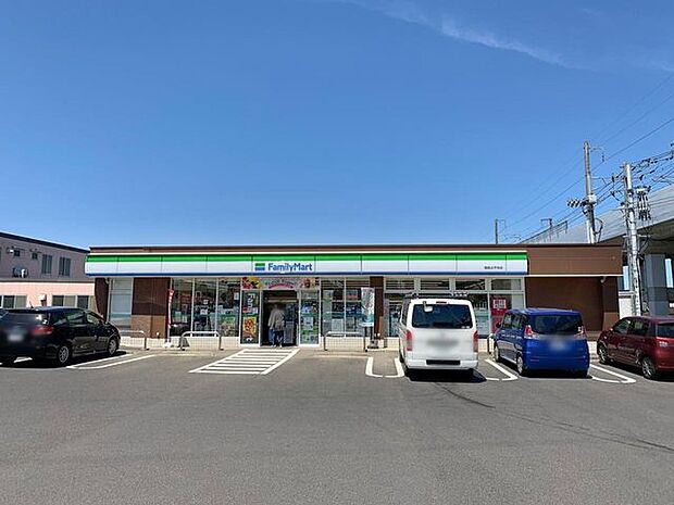 コンビニ ファミリーマート太平寺店 202m/徒歩3分