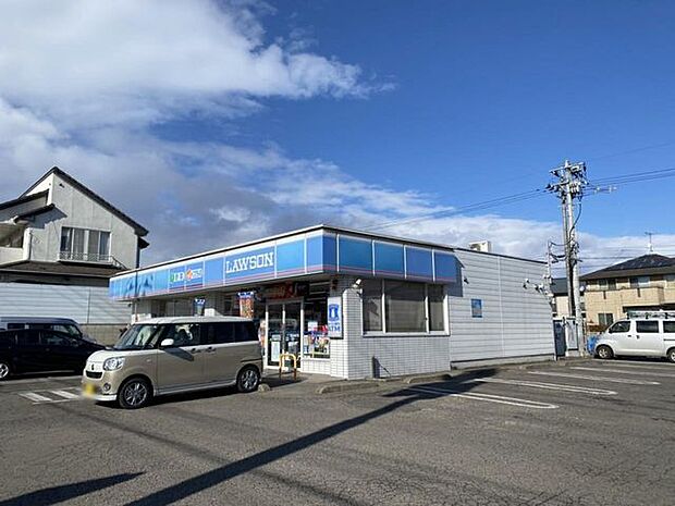 コンビニ ローソン北中央店 343m/徒歩5分