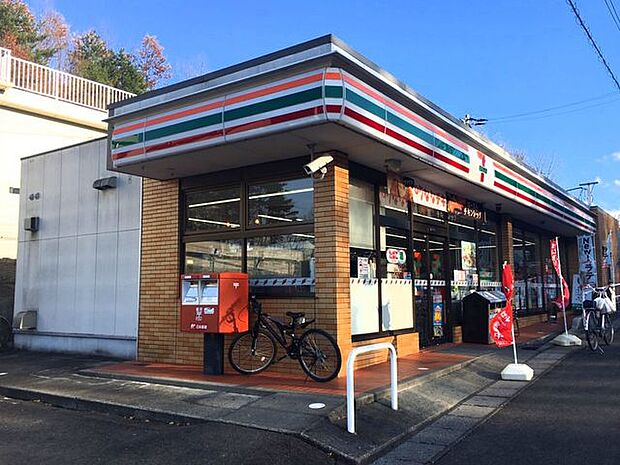 セブンイレブン福島清水町店 徒歩8分。 610m
