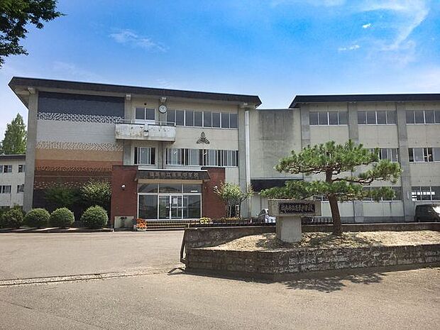 福島市立蓬莱中学校 徒歩28分。 2190m