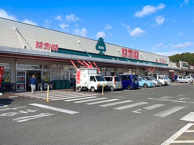 スーパーマーケットいちい蓬莱店 徒歩18分。 1370m