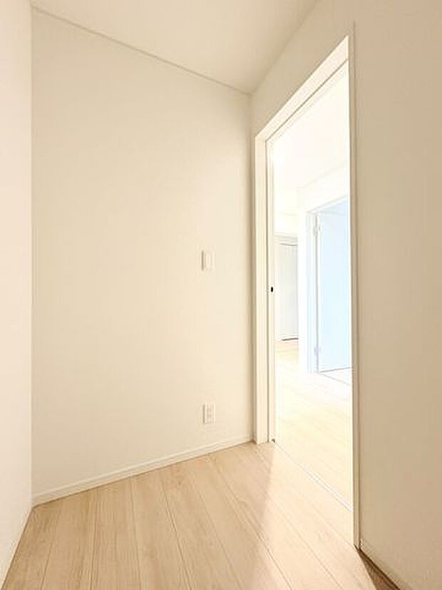 納戸は収納はもちろん、ちょっとしたお部屋としてもお使いいただけます。