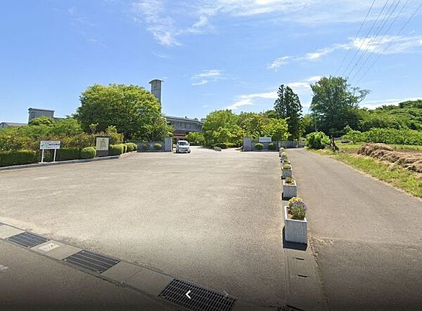 伊達市立梁川中学校 徒歩25分。 1950m