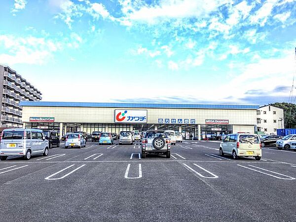 カワチ薬品福島東店 徒歩10分。 750m