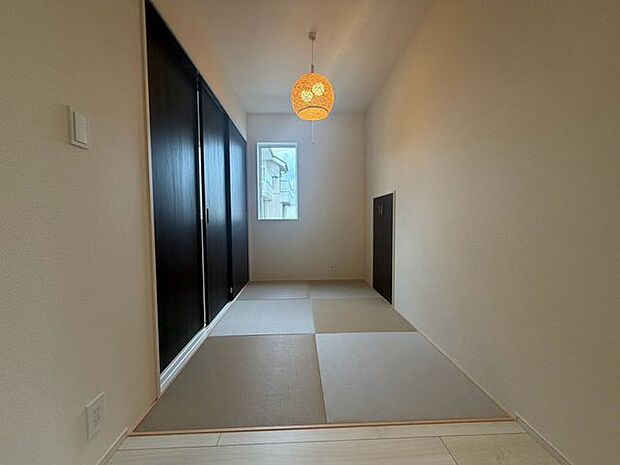 あると嬉しい!1階の一部屋。客間、お友達やご親戚のお泊り部屋として使えます!