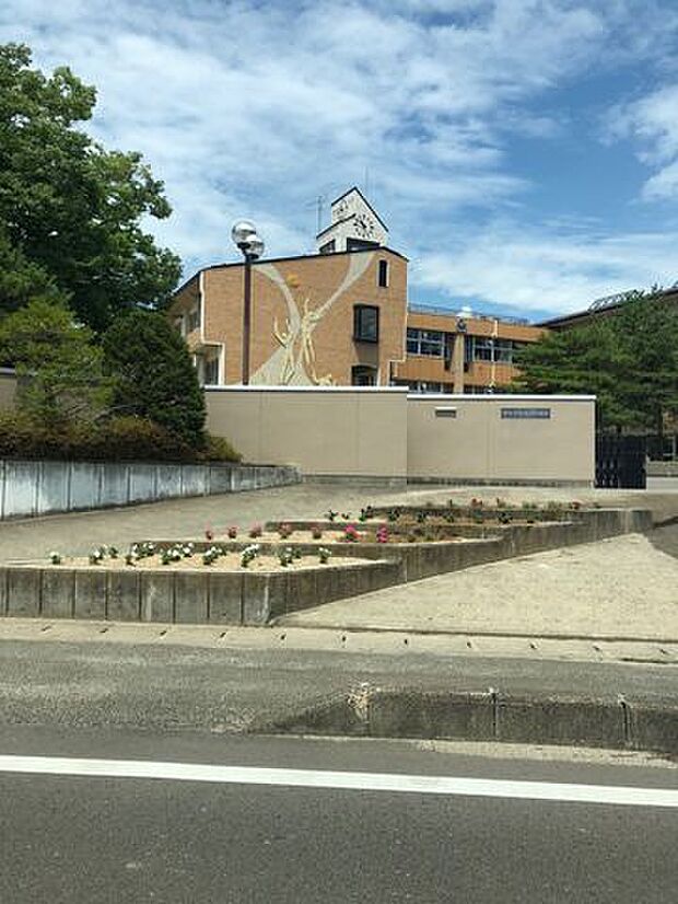 伊達市立桃陵中学校 徒歩21分。 1670m