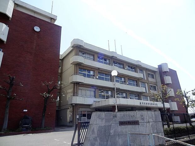 福島市立野田中学校 徒歩13分。 1030m